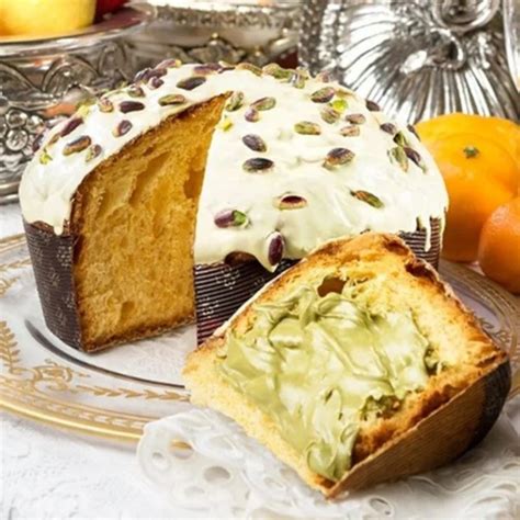 Panettone Fiasconaro Dolce e Gabbana al Pistacchio di Sicilia.